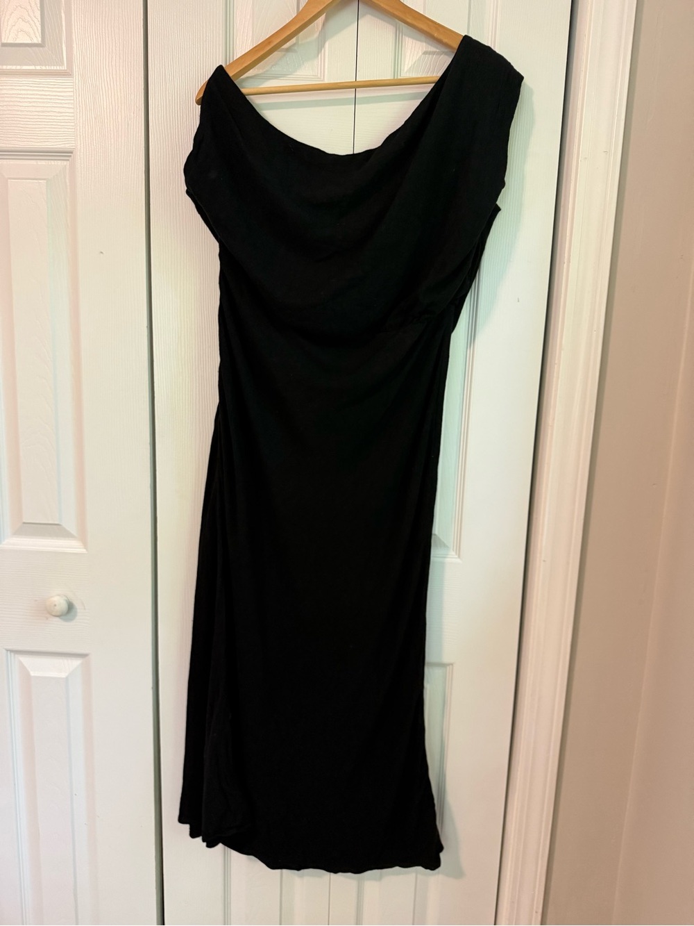 Showpo Black One-Shoulder Linen Maxi Dress - Picture 7 of 8